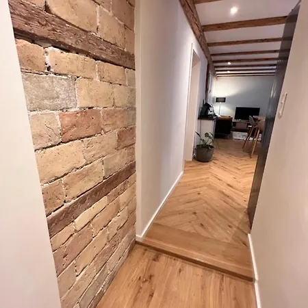 Appartements Le Catalpa, Le Murier Et La Girouette Апартаменты *